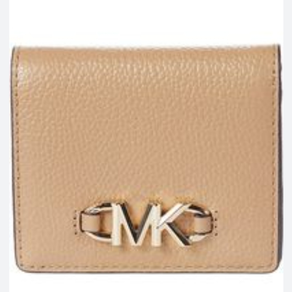 Michael Kors Izzy Sm ID Billfold, NWT